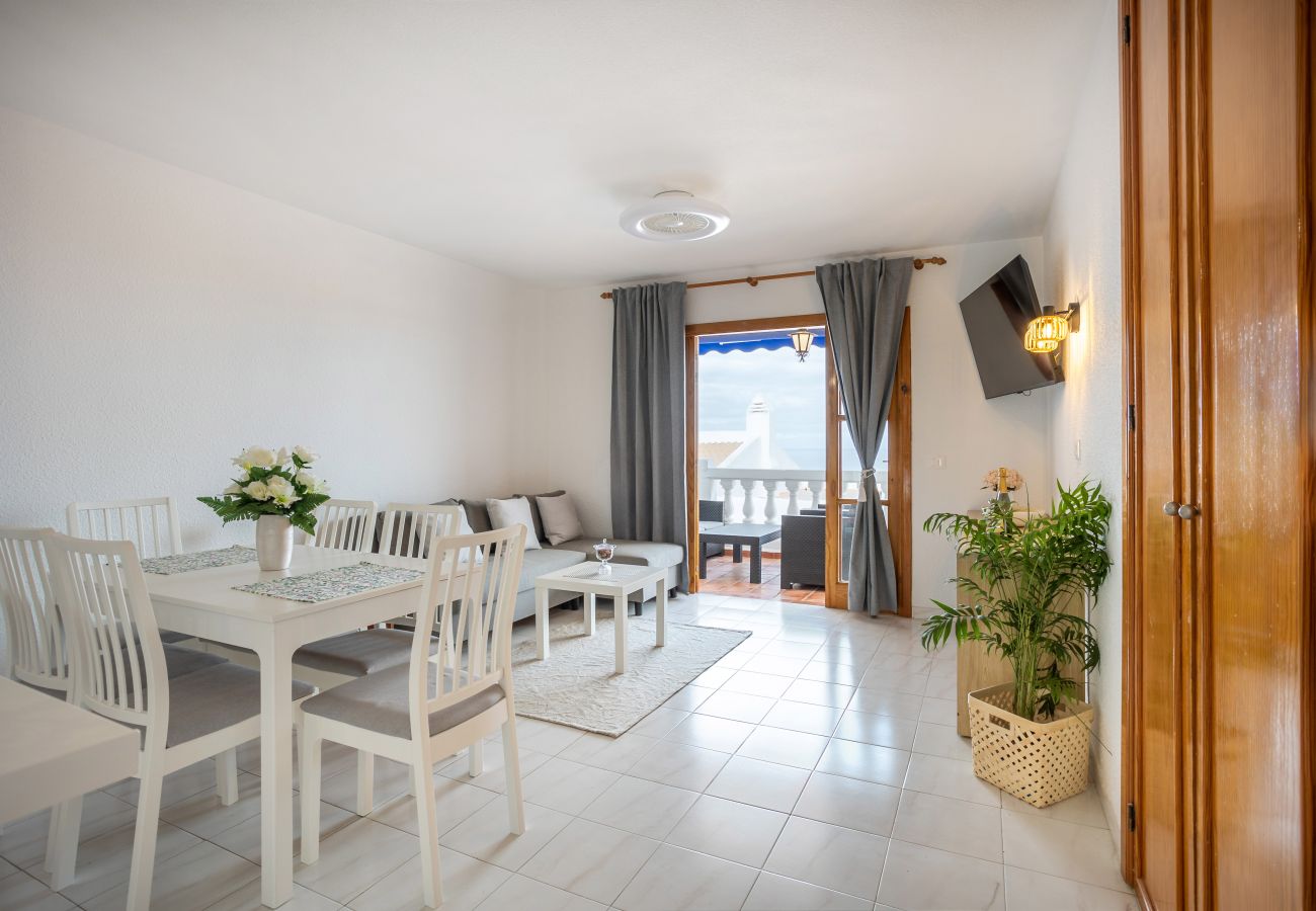 Apartamento en Los Cristianos - COZY PORT ROYAL MARGOT SUNSET VIEW HOME by LOVETENERIFE