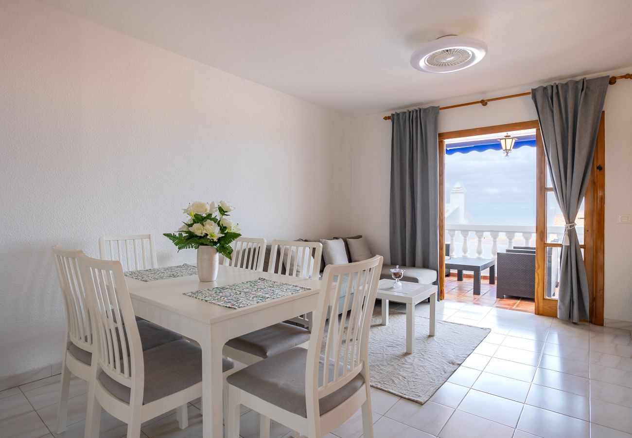 Apartamento en Los Cristianos - COZY PORT ROYAL MARGOT SUNSET VIEW HOME by LOVETENERIFE