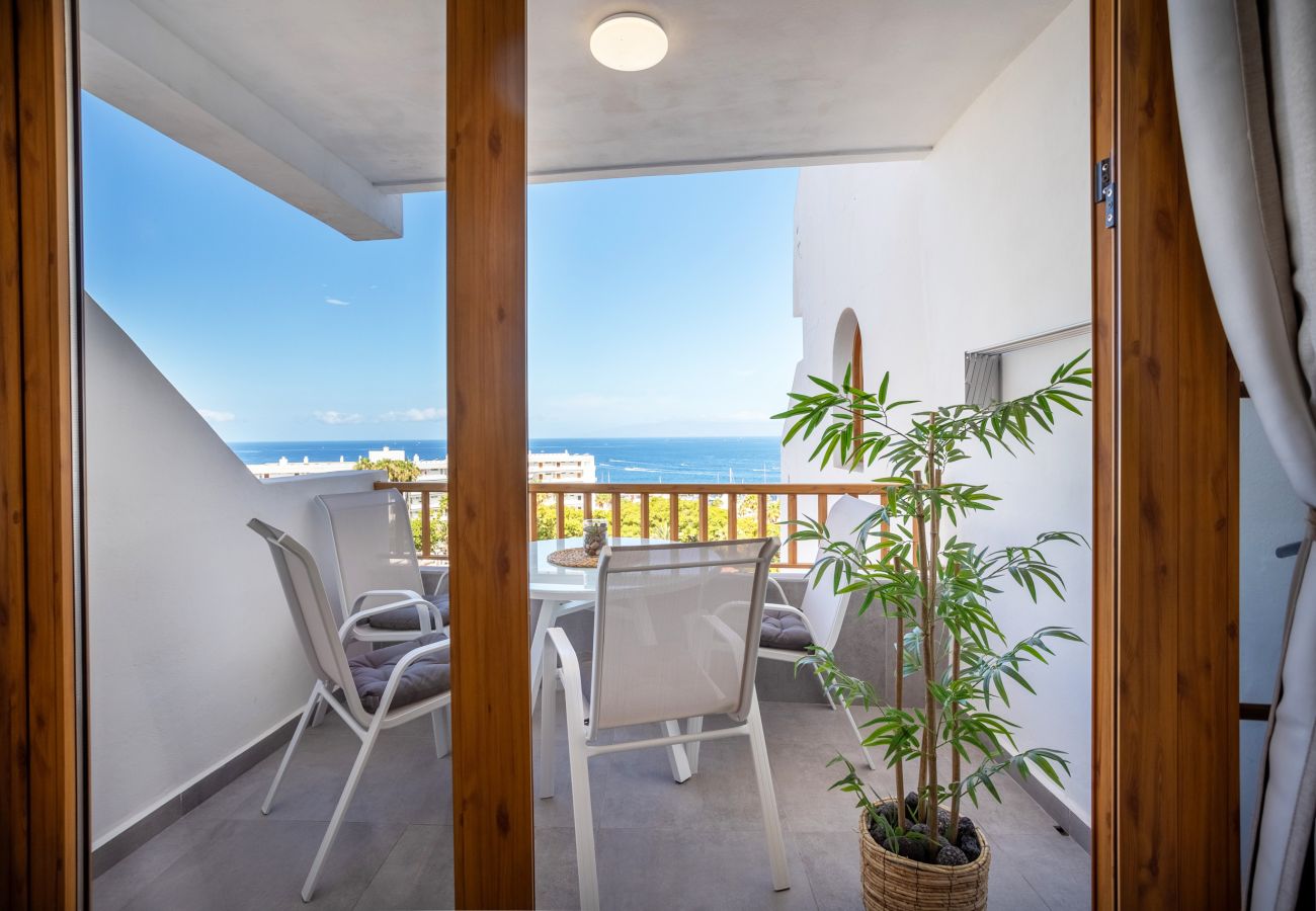 Apartment in Costa Adeje - LUXURY SAN EUGENIO OCEAN AND HARBOUR VIEW HOME by LOVETENERIFE