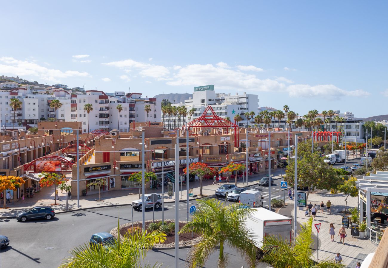 Apartment in Costa Adeje - LUXURY SAN EUGENIO OCEAN AND HARBOUR VIEW HOME by LOVETENERIFE