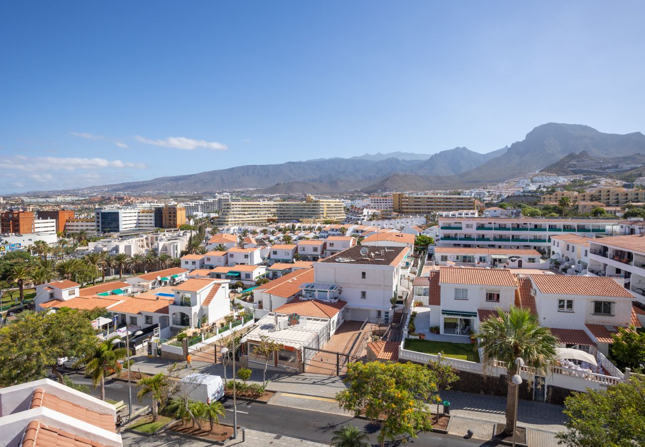 Apartment in Costa Adeje - LUXURY SAN EUGENIO OCEAN AND HARBOUR VIEW HOME by LOVETENERIFE